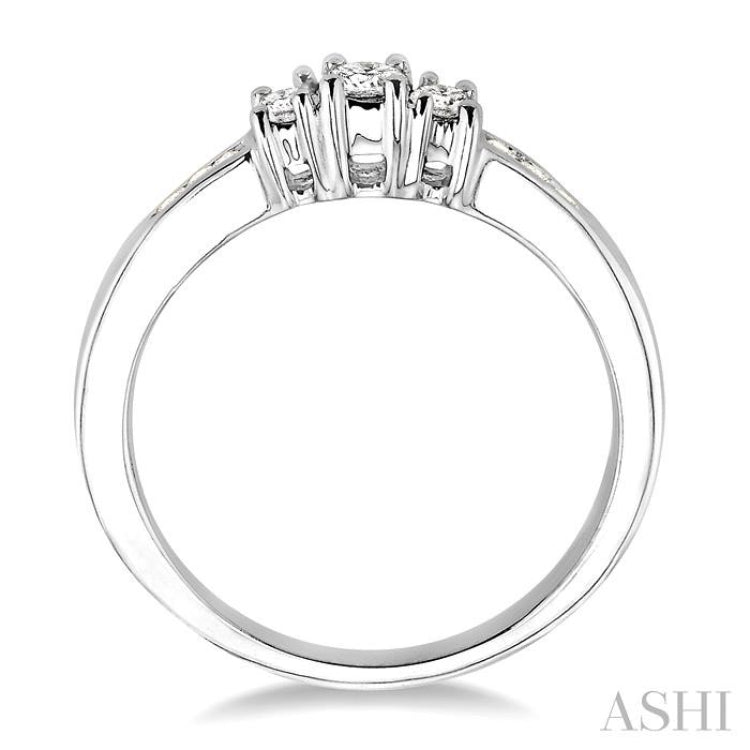 Round Shape Past Present & Future Diamond Engagement Ring