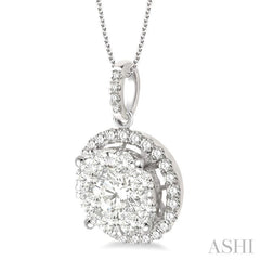 Round Shape Halo Lovebright Essential Diamond Pendant