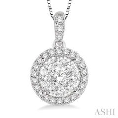 Round Shape Halo Lovebright Essential Diamond Pendant