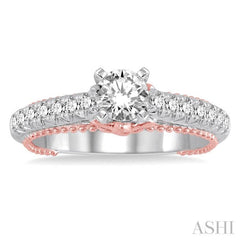 Round Shape Diamond Engagement Ring