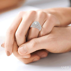 Round Shape Semi-Mount Halo Diamond Engagement Ring