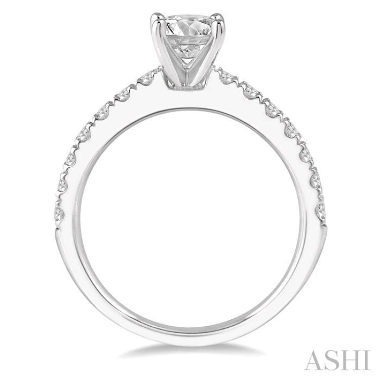 Round Shape Diamond Engagement Ring