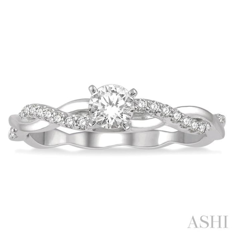 Round Shape Semi-Mount Diamond Engagement Ring