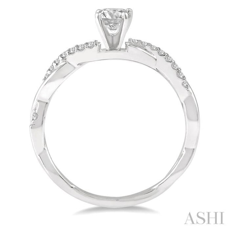 Round Shape Semi-Mount Diamond Engagement Ring