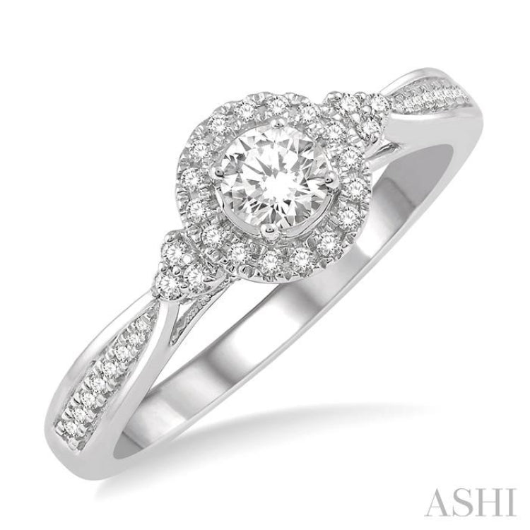 Round Shape Halo Diamond Engagement Ring