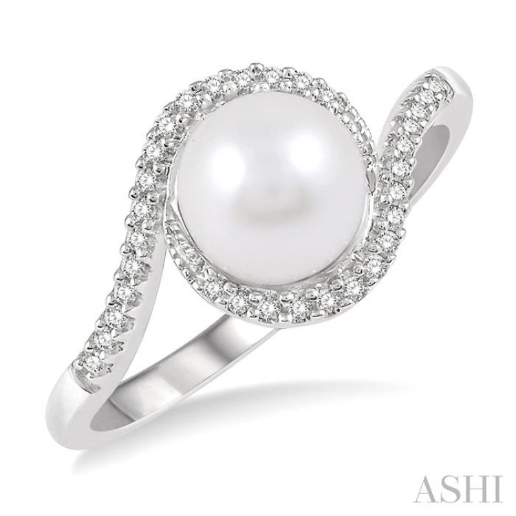 Pearl & Diamond Fashion Ring