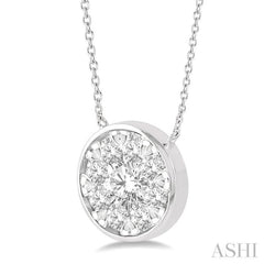 1/2 Ctw Round Shape Lovebright Diamond Pendant With Chain in 14K White Gold
