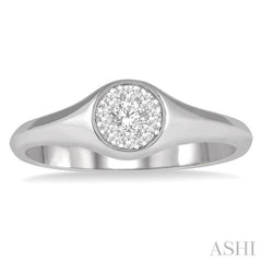 Round Shape Lovebright Essential Diamond Signet Ring