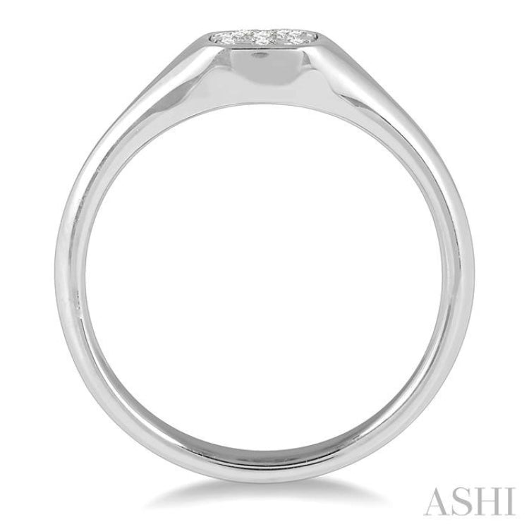 Cushion  Shape Lovebright Essential Diamond Signet Ring