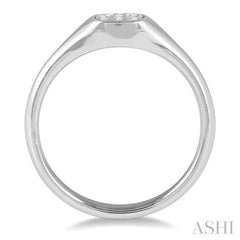 Cushion  Shape Lovebright Essential Diamond Signet Ring