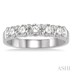 Round Shape 5 Stone Diamond Wedding Band