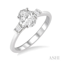 Oval Shape Diamond Engagement Ring