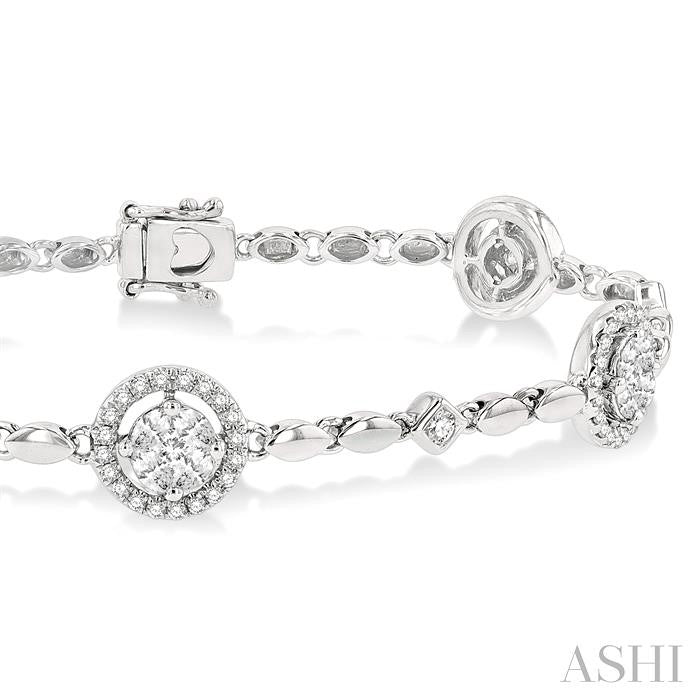 1 1/2 ctw Diamond Link Bracelet in 14K White Gold