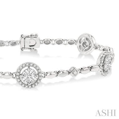 1 1/2 ctw Diamond Link Bracelet in 14K White Gold