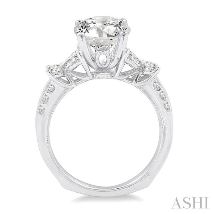 Round Shape Semi-Mount Diamond Engagement Ring