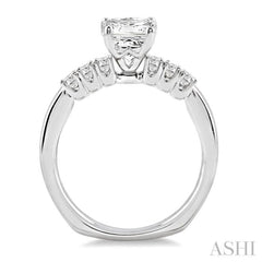 Princess Shape Diamond Engagement Ring