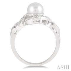 Pearl & Diamond Fashion Ring