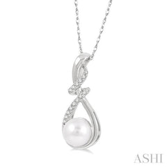 7 MM Round Shape Cultured Pearl and 1/10 Ctw Swirl Top Round Cut Diamond Fashion Pendant With Chain in 10K White Gold