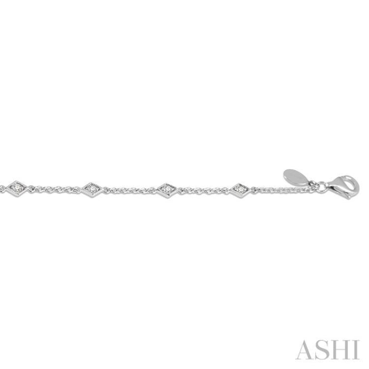 Kite Diamond Station Chain Bracelet