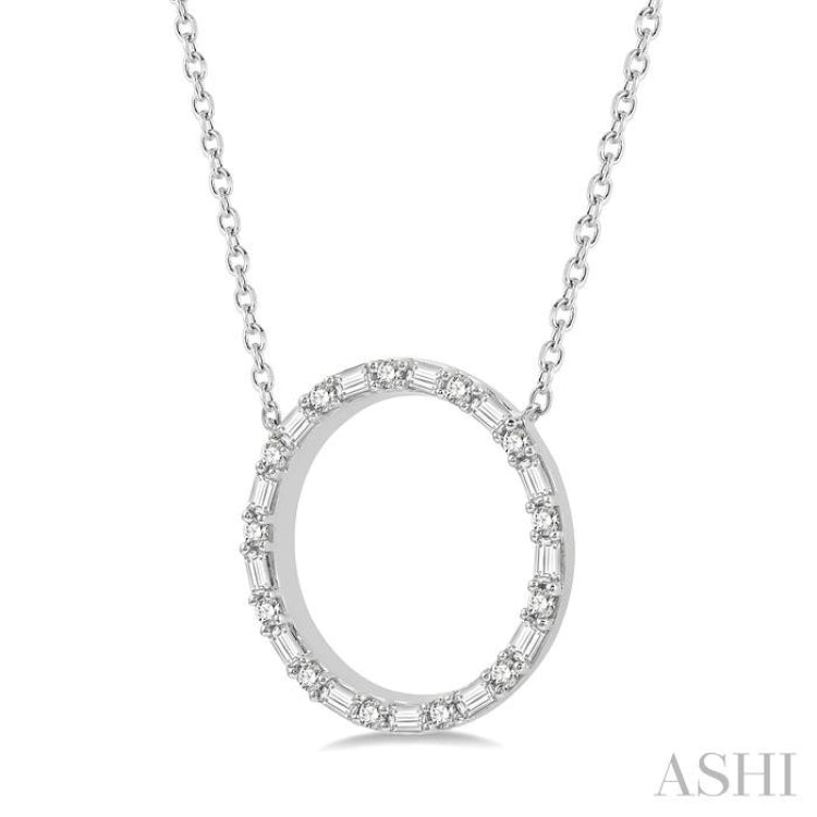 1/2 Ctw Circle Baguette and Round Cut Diamond Pendant With Chain in 14K White Gold