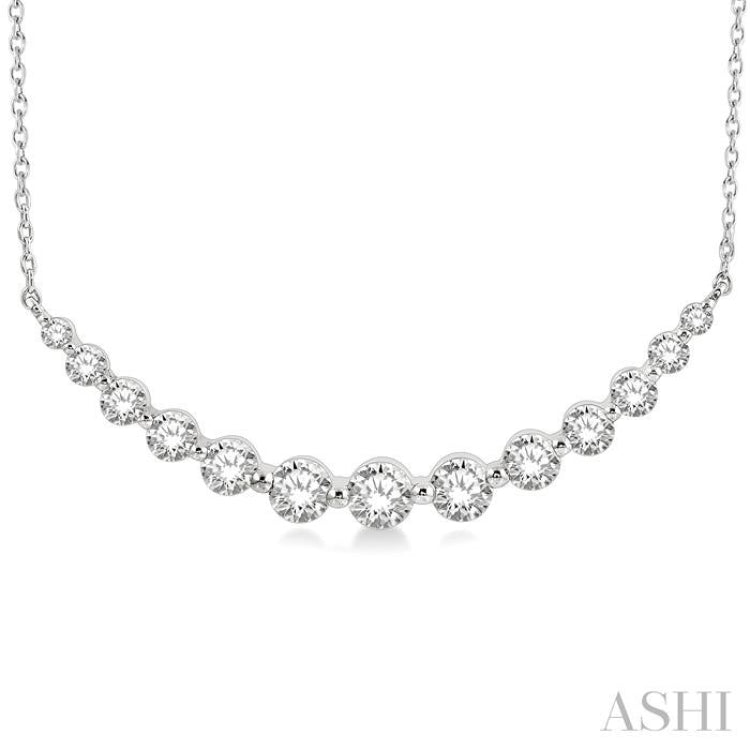 Graduated Diamond Fixed Smile Necklace