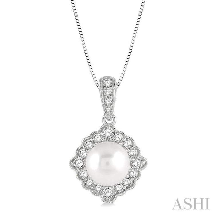 Pearl & Halo Diamond Pendant