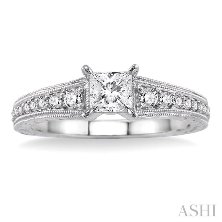 Princess Shape Diamond Engagement Ring