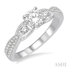 Round Shape Diamond Engagement Ring