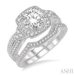 Round Shape Halo Diamond Wedding Set