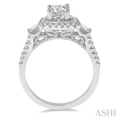 Round Shape Halo Diamond Engagement Ring