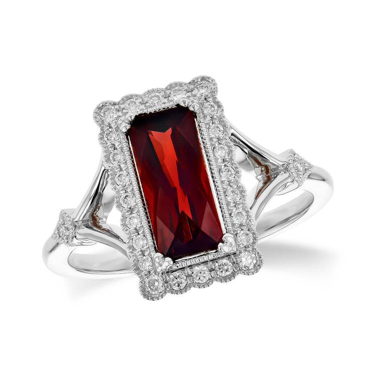 14KT Gold Ladies Garnet Fashion Ring