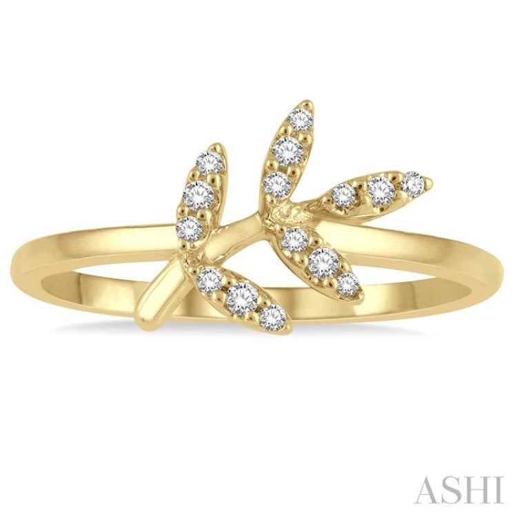 Stackable Leaf Petite Diamond Fashion Ring