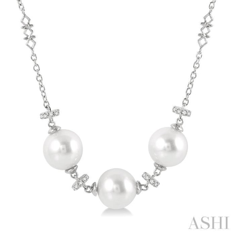 Pearl & Diamond Fashion Necklace