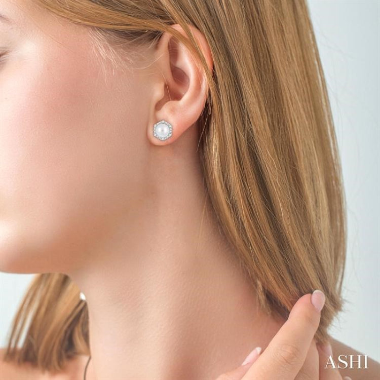 Pearl & Halo Diamond Fashion Earrings