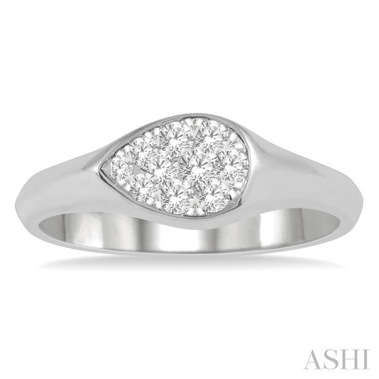 Pear Shape Lovebright Essential Diamond Signet Ring