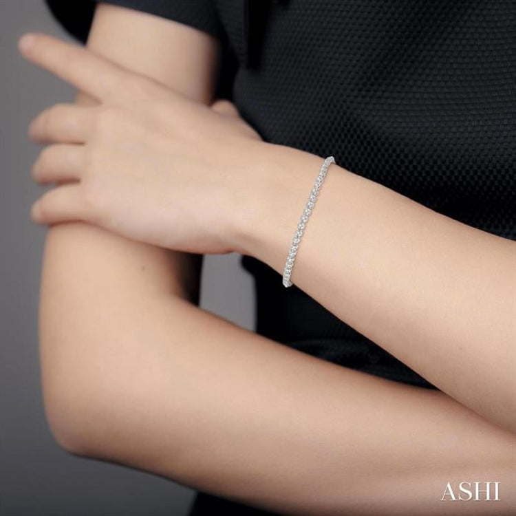 1 Ctw Round Cut Diamond Illusion Tennis Bracelet in 14K White Gold