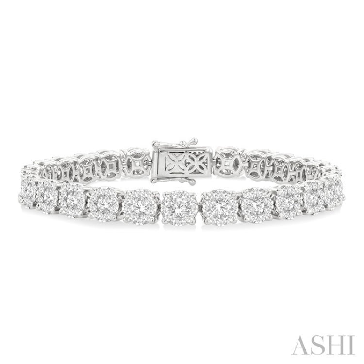 7 Ctw Round Cut Diamond Lovebright Tennis Bracelet in 14K White Gold