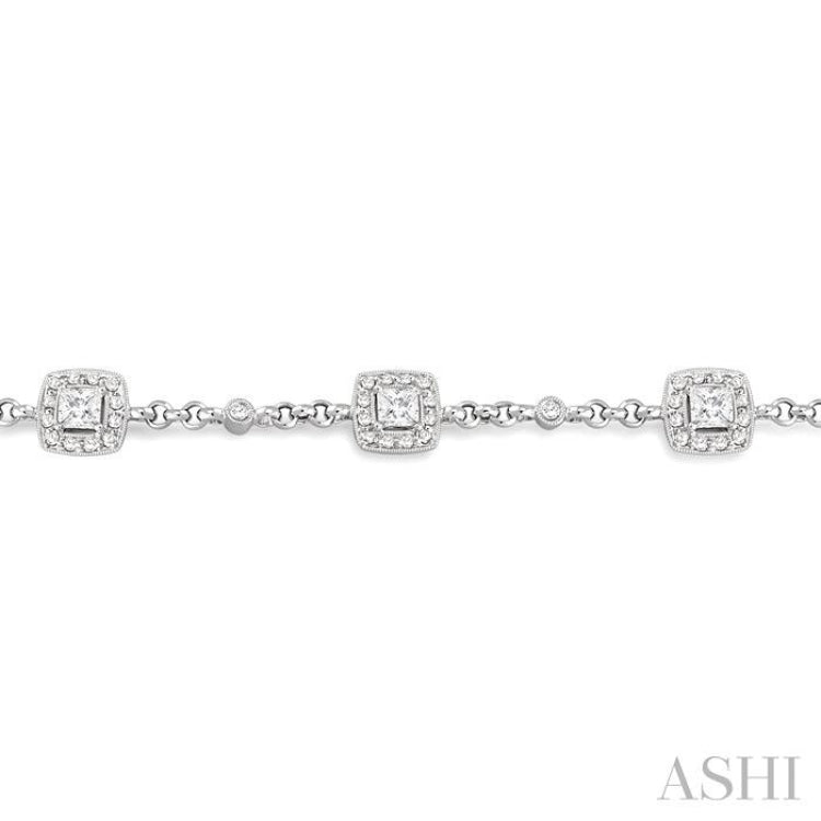 Princess Shape Halo Diamond Chain Bracelet