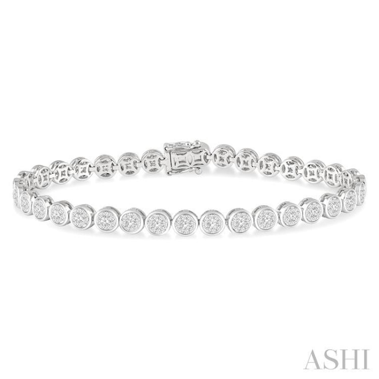 Round Shape Lovebright Essential Diamond Bracelet