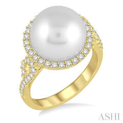 Pearl & Halo Diamond Ring