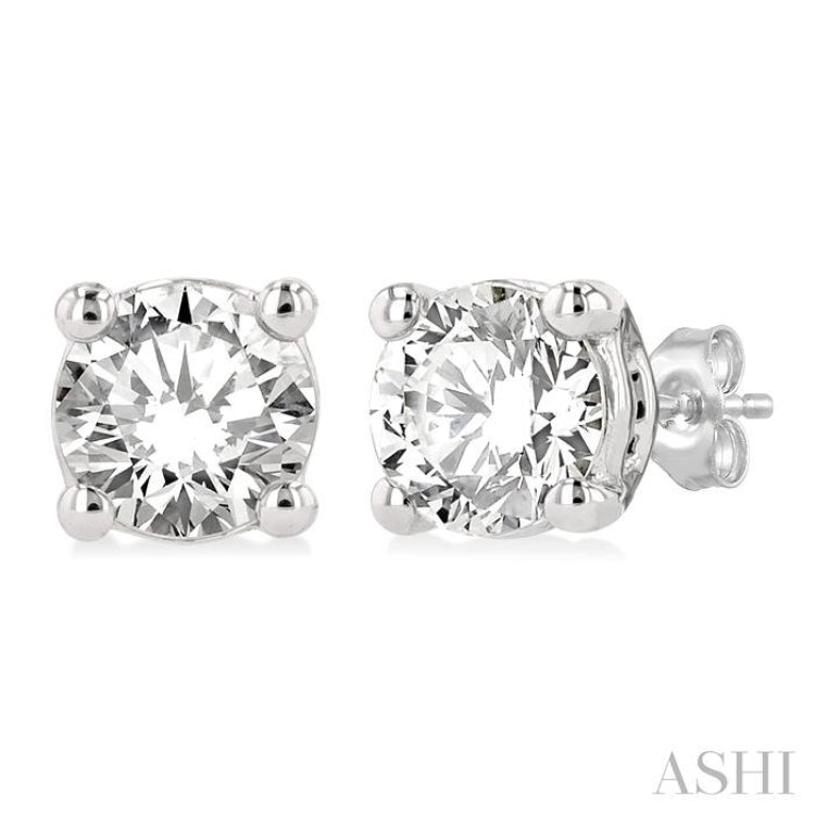 Round Shape Diamond Stud Earrings