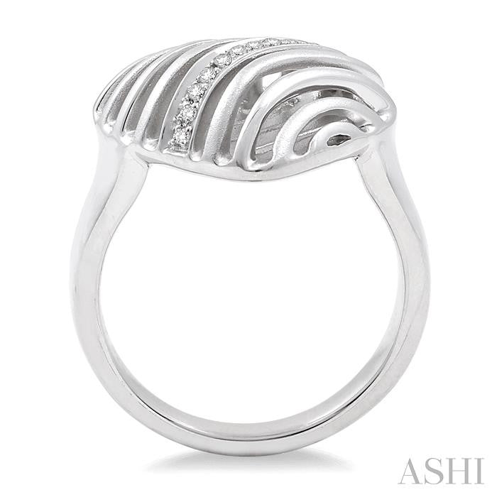 1/10 Ctw Heart Shape Round Cut Diamond Puff Ring in Sterling Silver