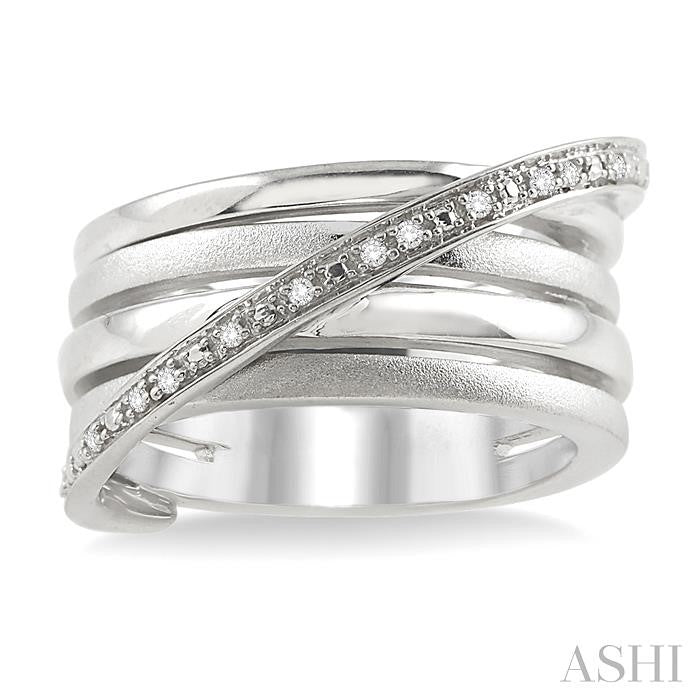 1/20 Ctw Round Cut Diamond Fashion Ring in Sterling Silver