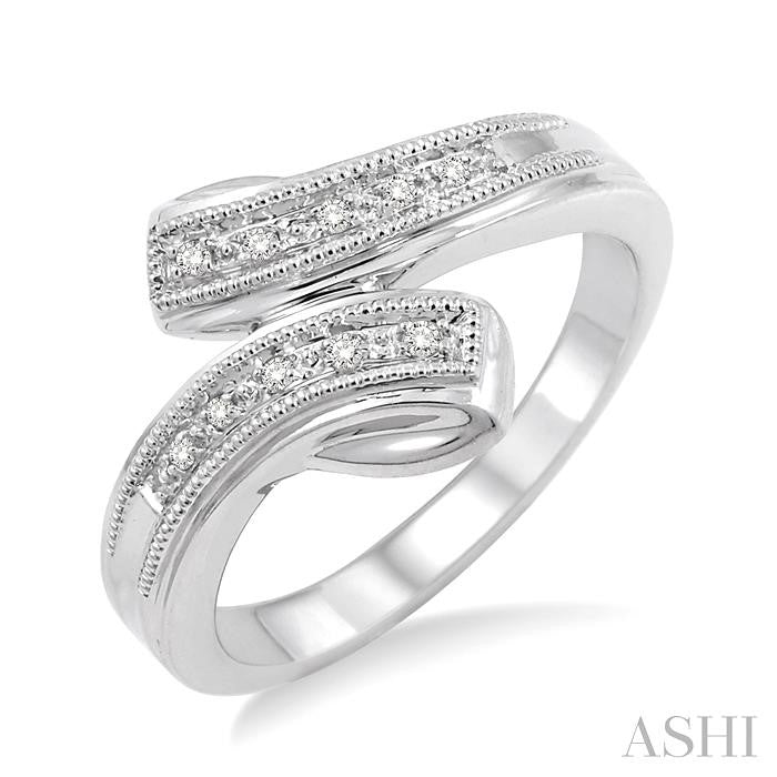 1/20 Ctw Round Cut Diamond Ring in Sterling Silver