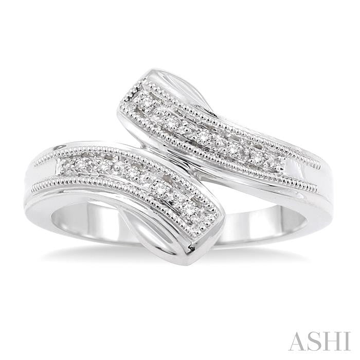 1/20 Ctw Round Cut Diamond Ring in Sterling Silver