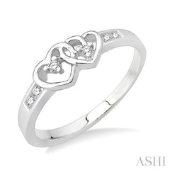 1/10 Ctw Round Cut Diamond Twin Heart Ring in Sterling Silver