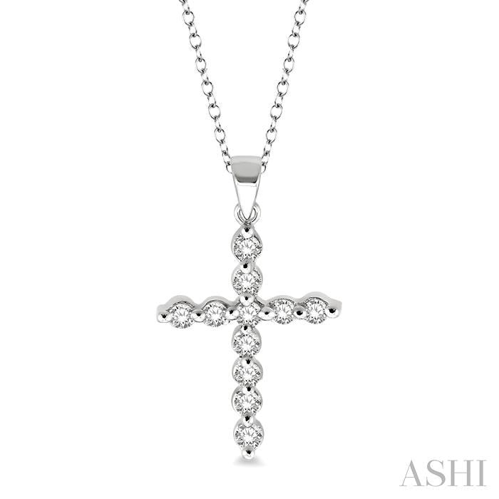 1/10 Ctw Round Cut Diamond Cross Pendant in Sterling Silver with Chain
