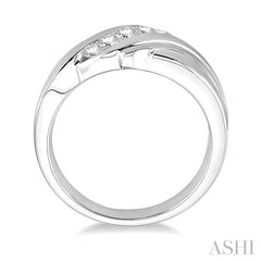 1/20 Ctw Round Cut Diamond Men's Ring in Sterling Silver