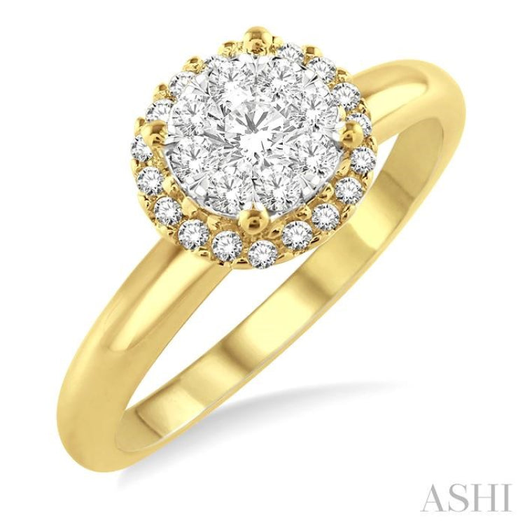 Halo Lovebright Essential Diamond Engagement Ring