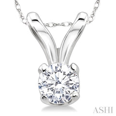 1/10 Ctw Round Cut Diamond Solitaire Pendant in 14K White Gold with Chain